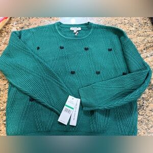 Green Sweater with Black velvet hearts